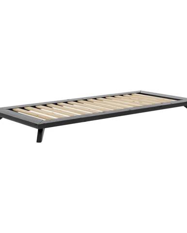 Čierna jednolôžková posteľ z masívneho borovicového dreva Karup Design Senza, 90 x 200 cm